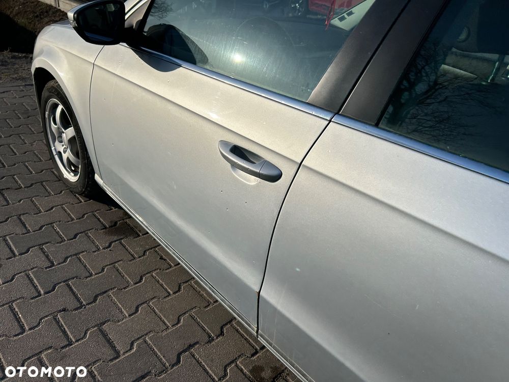 Volkswagen Passat - 7