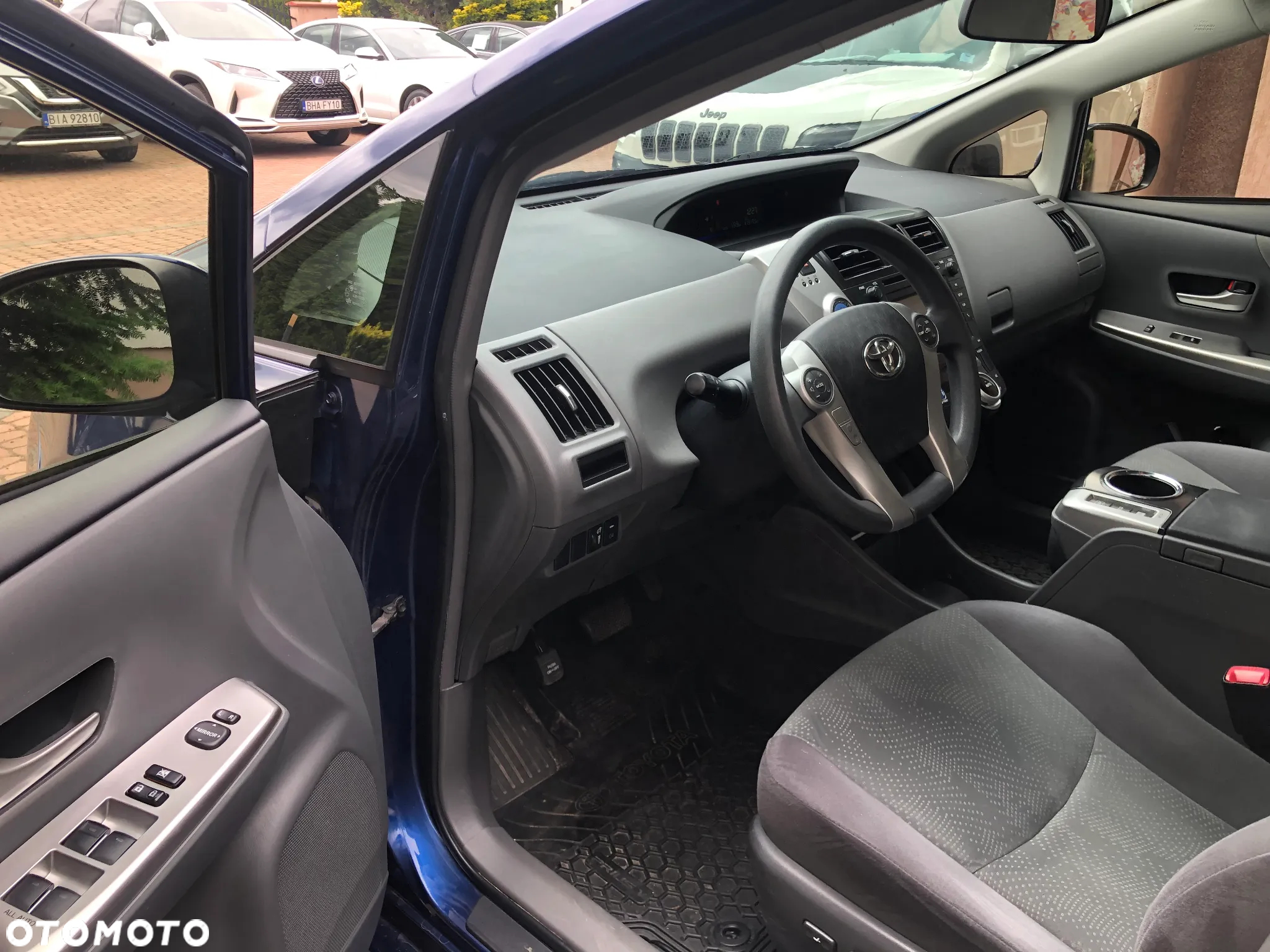 Toyota Prius+ (Hybrid) Comfort - 21
