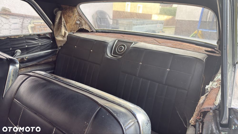 Chevrolet Impala - 4