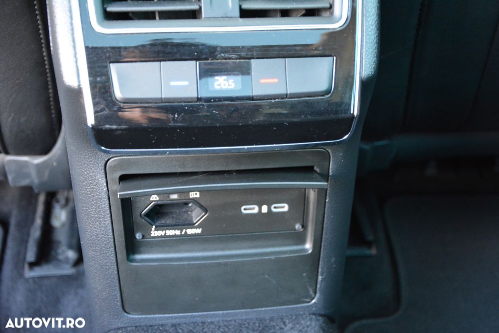 Skoda Superb 2.0 TDI DSG Premium Edition - 18