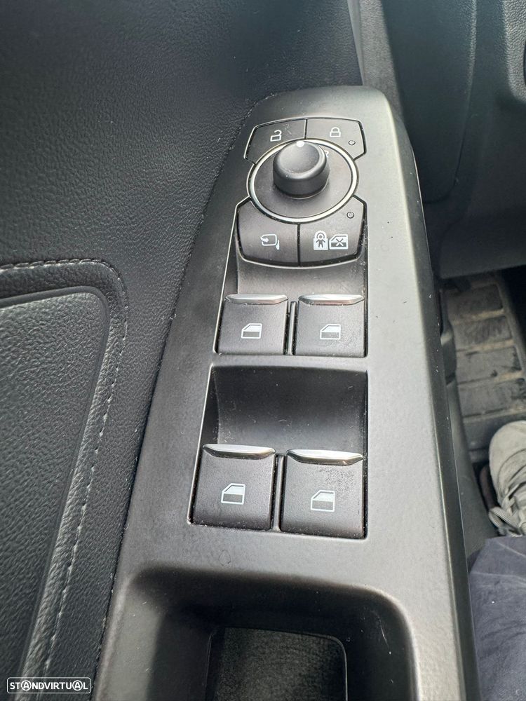 Ford Focus 1.0 EcoBoost MHEV ST-Line - 8