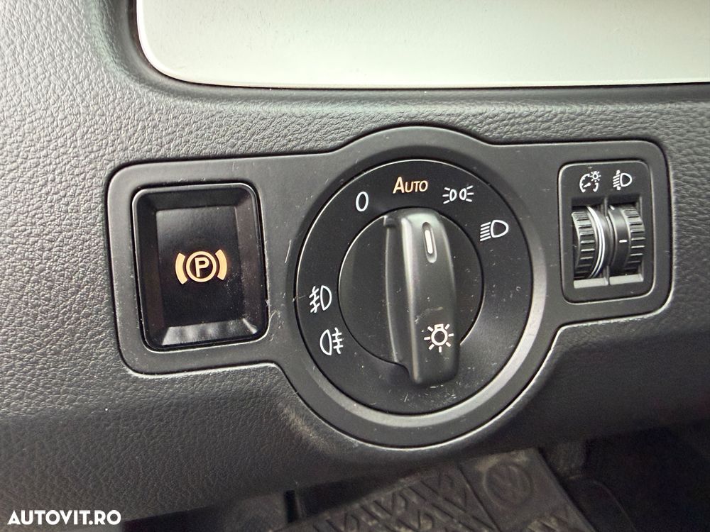 Volkswagen Passat Variant 2.0 TDI DPF Comfortline - 24