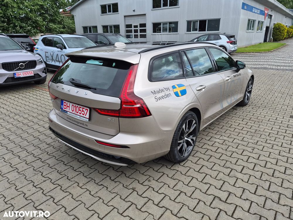 Volvo V60 B4 MHEV AT Plus Dark - 14