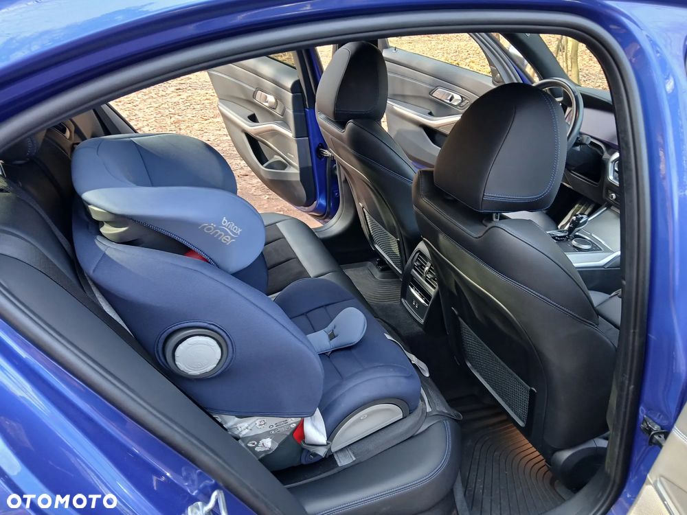 BMW Seria 3 M340i xDrive mHEV sport - 17