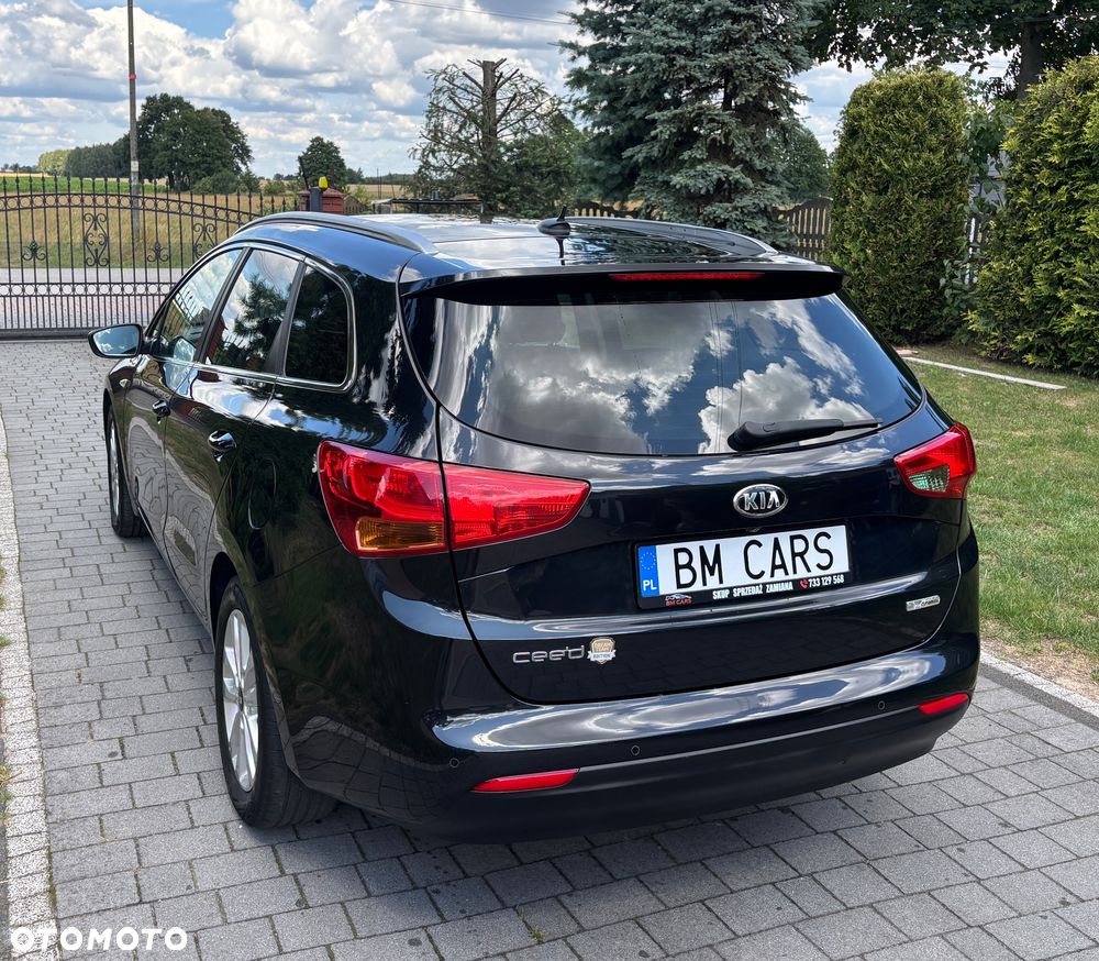 Kia Ceed 1.6 CRDi 136 ISG Dream-Team Edition - 15