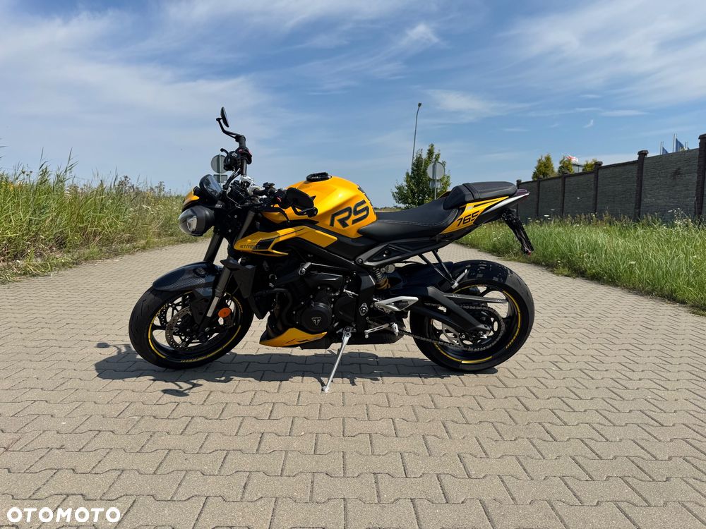 Triumph Street Triple - 6