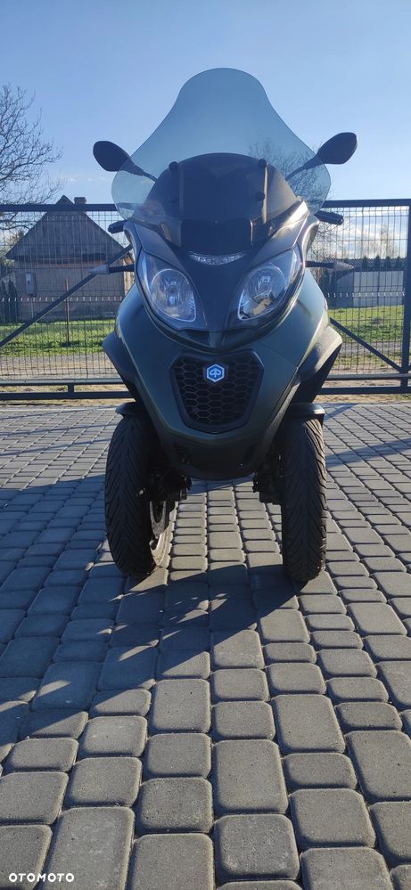 Piaggio MP-3 - 10