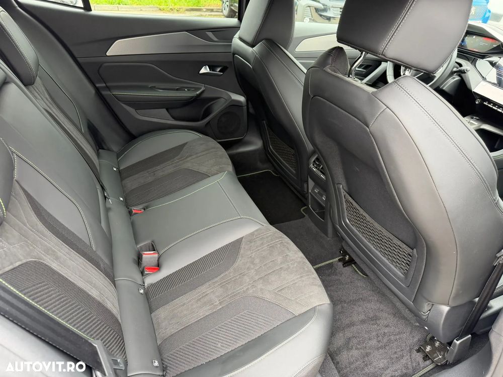 Peugeot 408 1.6L 180 PHEV GT - 16