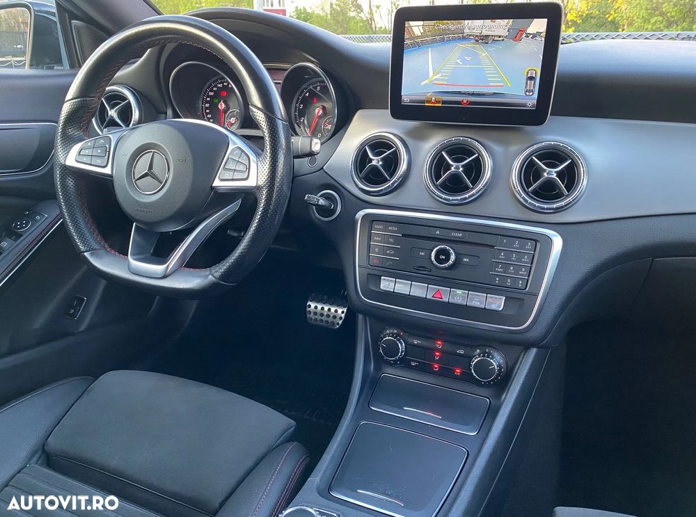 Mercedes-Benz CLA 180 7G-DCT AMG Line - 16