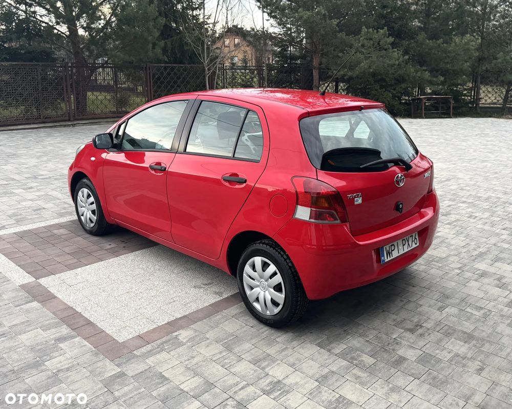 Toyota Yaris 1.0 Terra A/C - 3