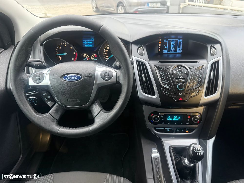 Ford Focus SW 1.6 TDCi Titanium - 18