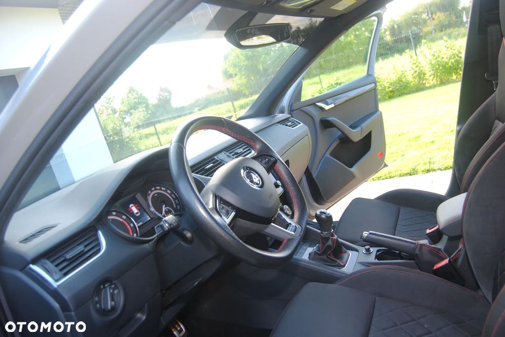 Skoda Octavia 2.0 TSI RS - 13