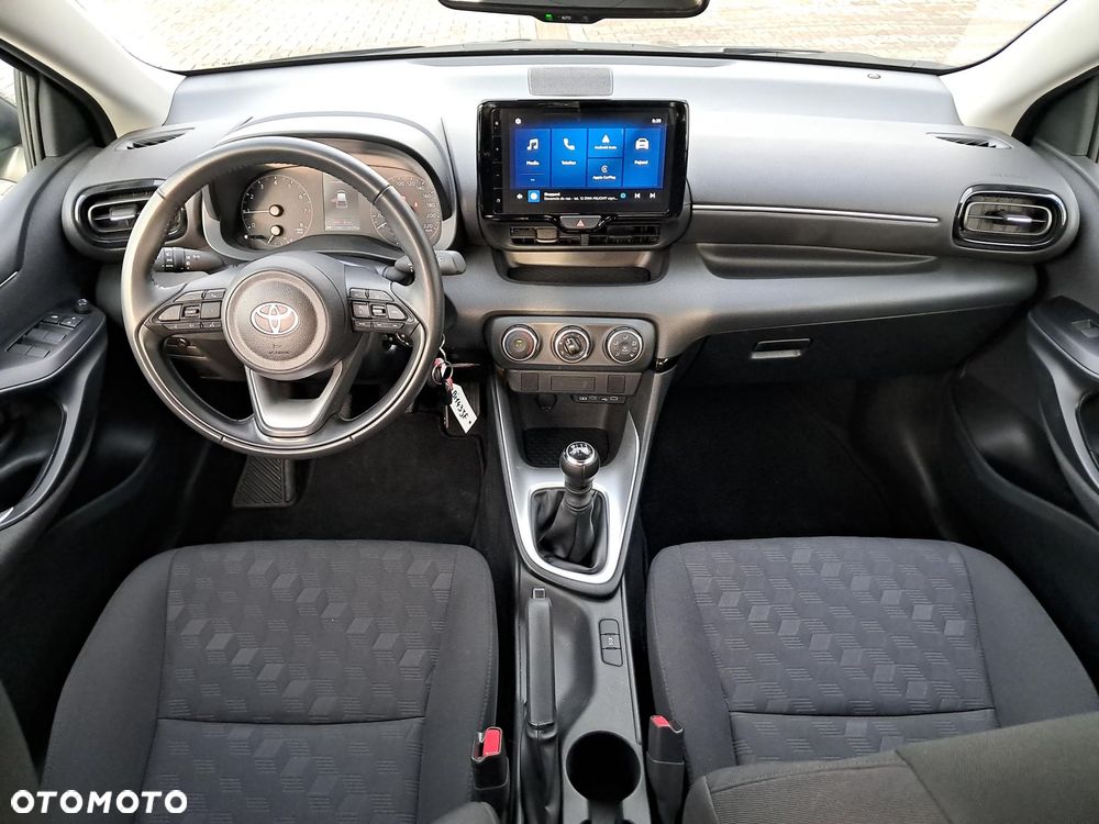 Toyota Yaris 1.5 Comfort - 12