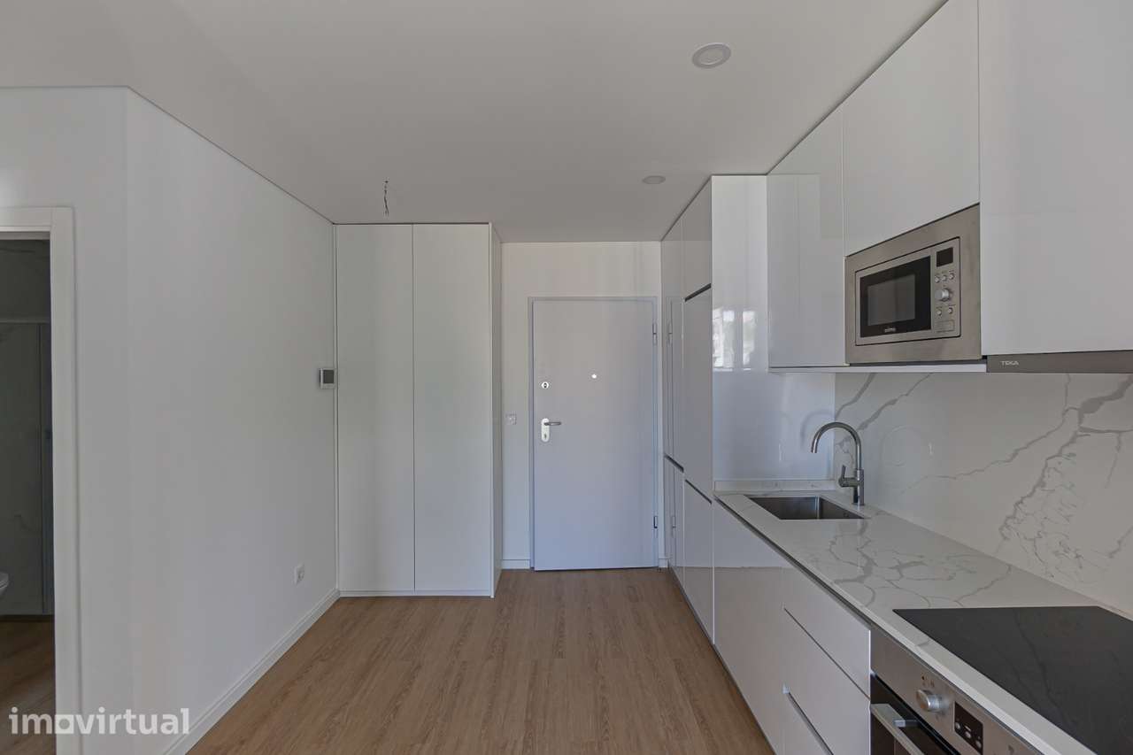 T1 recente no Bonfim , Equipado , 49 m², Excelente Localização - Grande imagem: 4/23
