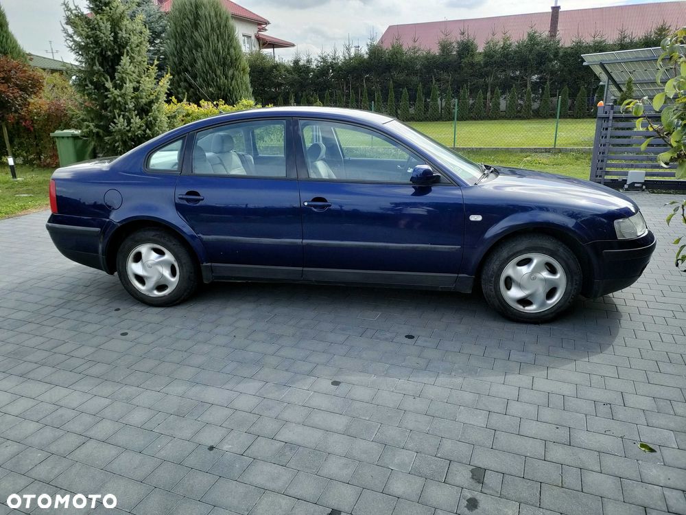 Volkswagen Passat - 3