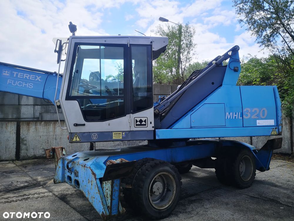 Fuchs MHL320 - 1