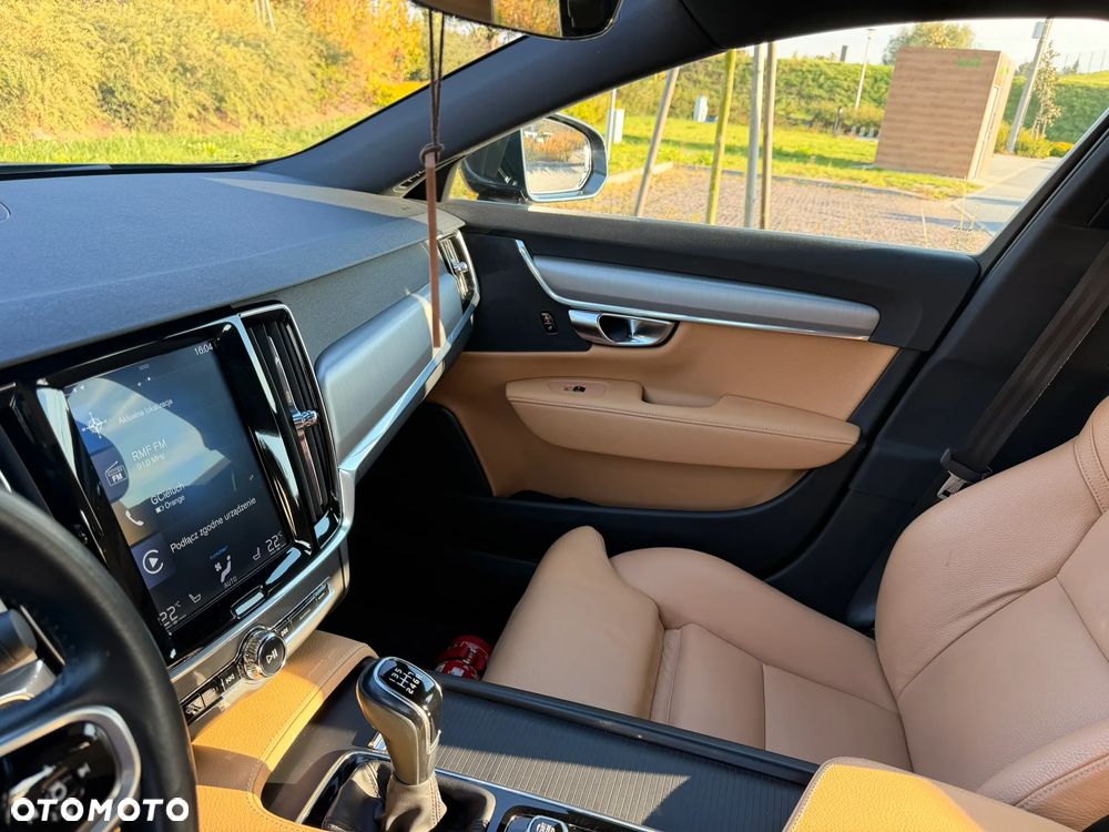 Volvo S90 D3 Momentum - 13