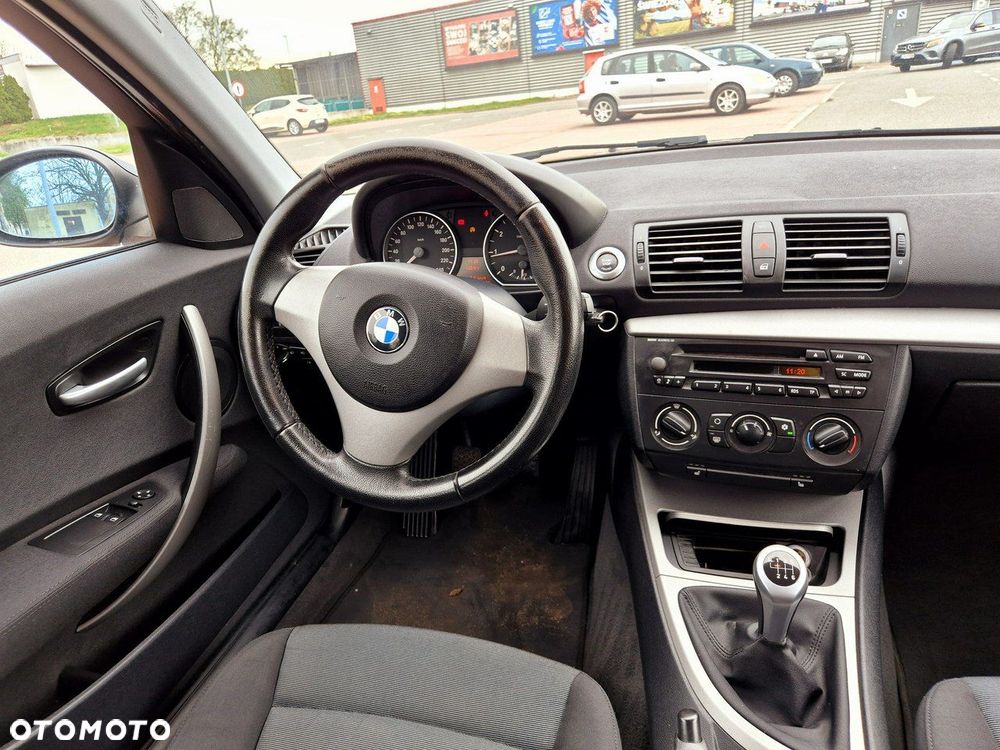 BMW Seria 1 116i - 9
