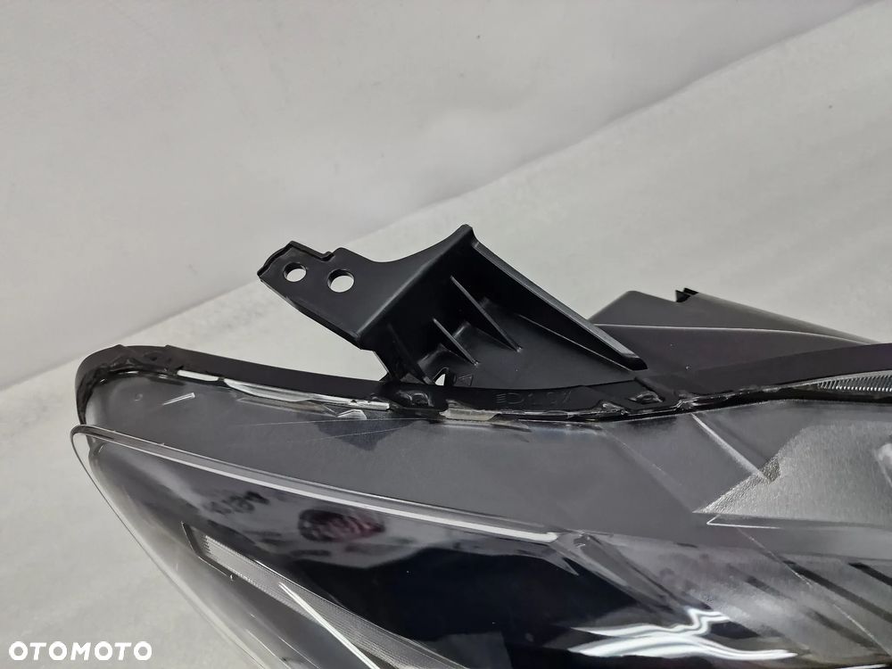 MAZDA CX5 CX-5 LIFT 14- LEWA / PRAWA LAMPA PRZEDNIA PRZÓD SOCZEWKA + LED , NR STANLEY W2416 , NR AUKCJI LA245 - 10