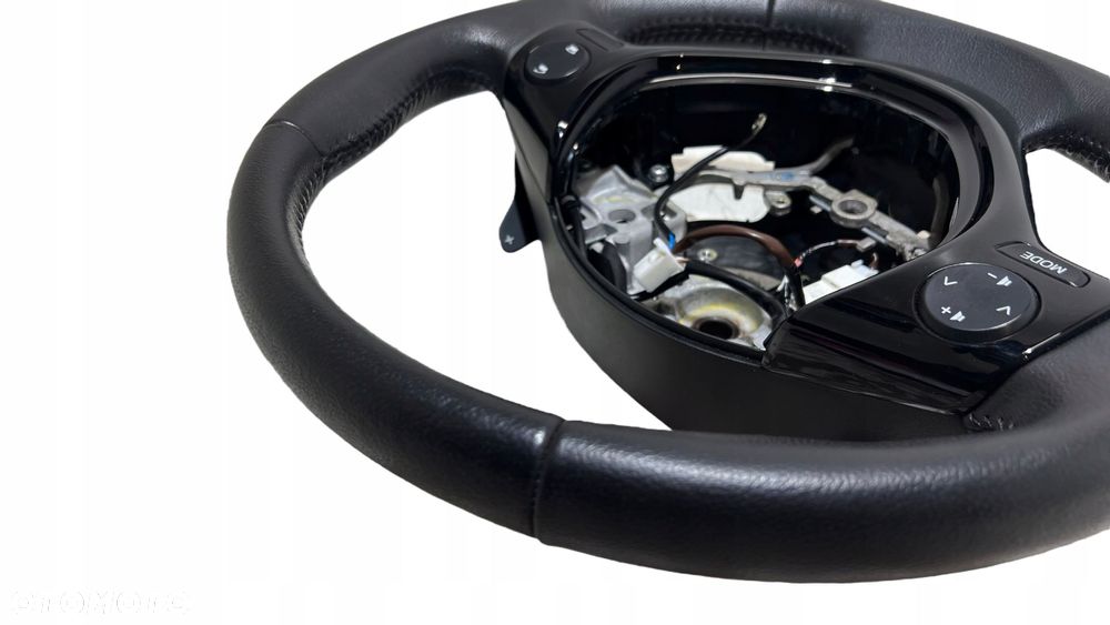 KIEROWNICA WIELOFUNKCYJNA SKÓRA SKÓRZANA ŁOPATKI AUTOMAT PEUGEOT 108 - 6