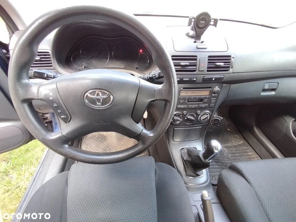 Toyota Avensis 2.0 D-4D Sol - 5