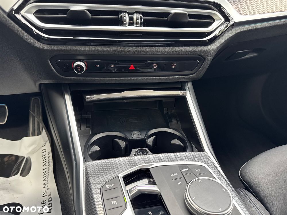 BMW Seria 3 320d xDrive M Sport Sport - 27