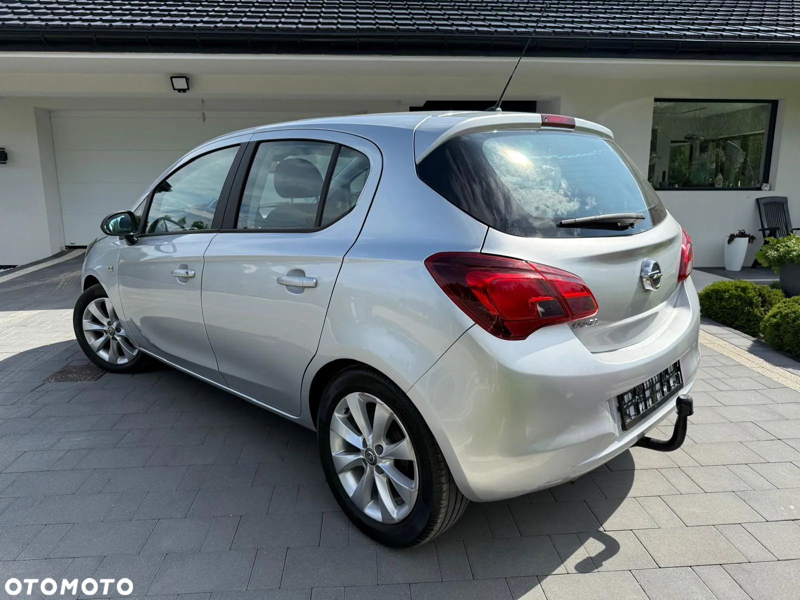 Opel Corsa 1.4 Edition - 4