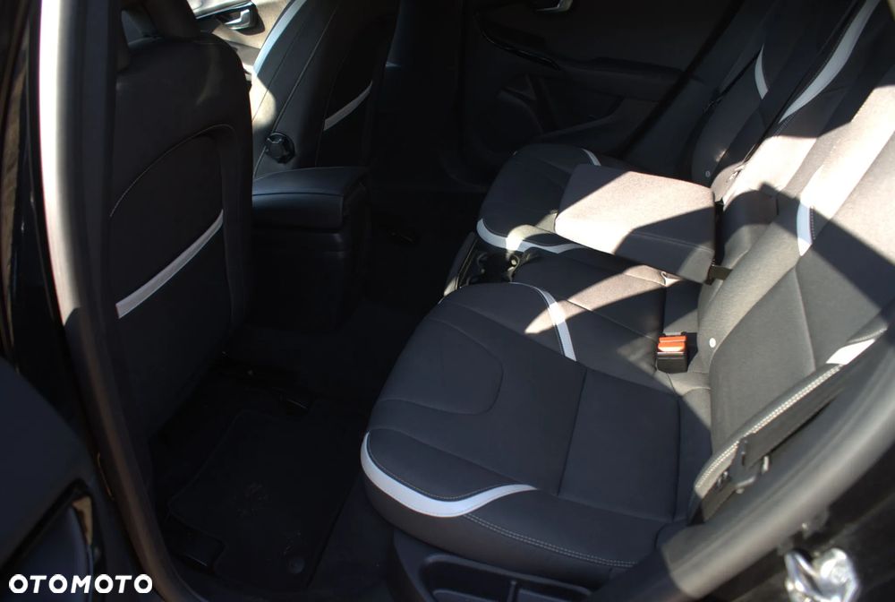 Volvo V40 T3 Drive-E Kinetic - 23