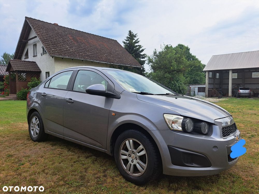 Chevrolet Aveo - 5