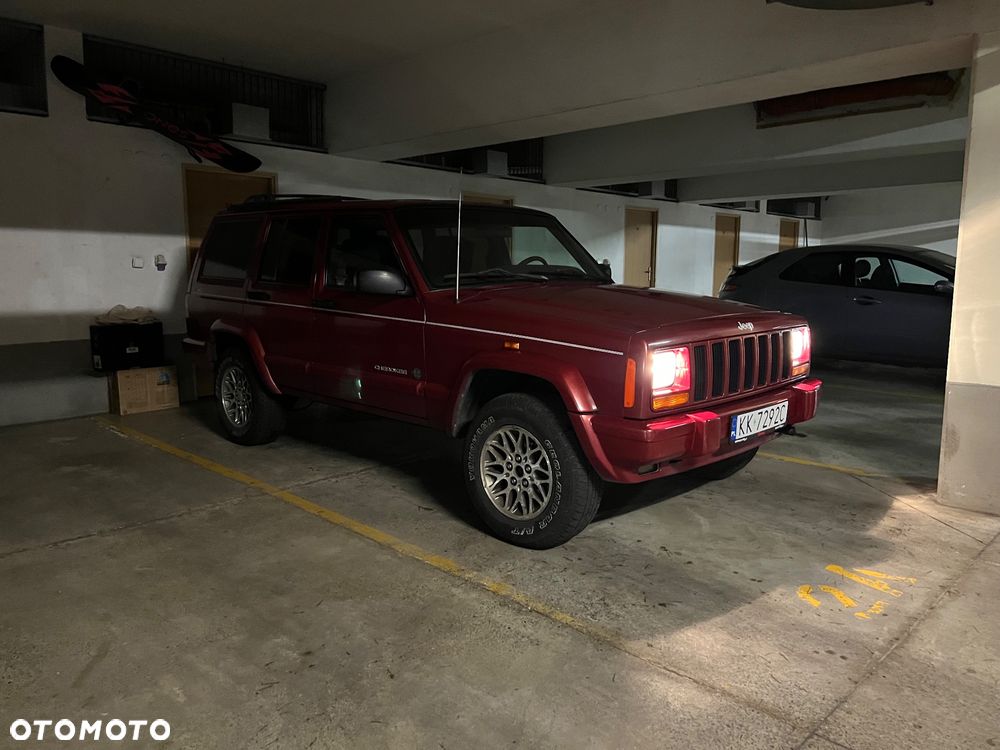 Jeep Cherokee - 15