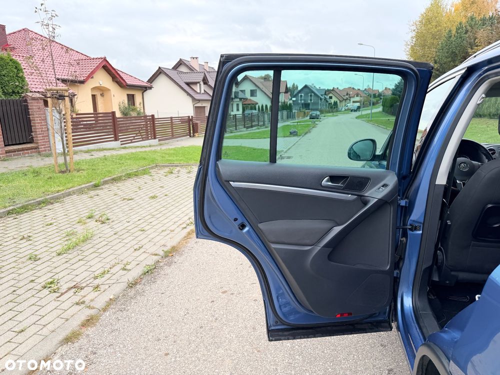 Volkswagen Tiguan - 10
