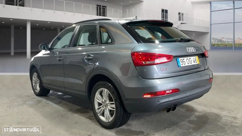 Audi Q3 2.0 TDI quattro Attraction S-tronic - 4