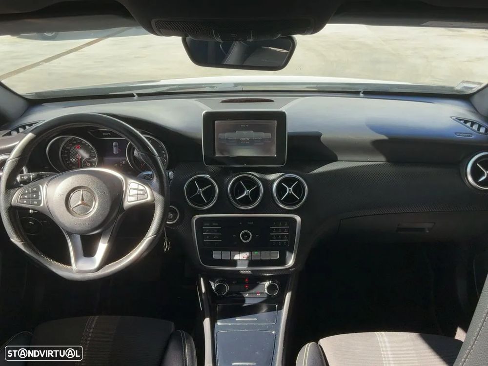 Mercedes-Benz A 180 d Urban Aut. - 10