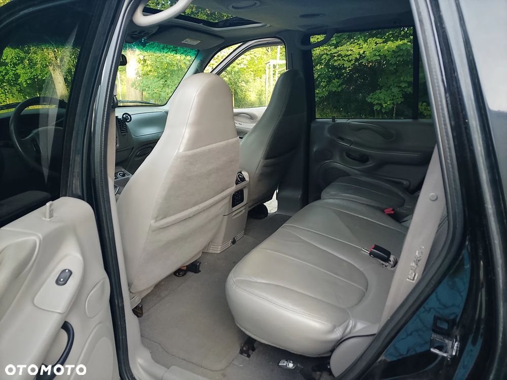Ford Expedition 4.6 XLT 4WD - 25