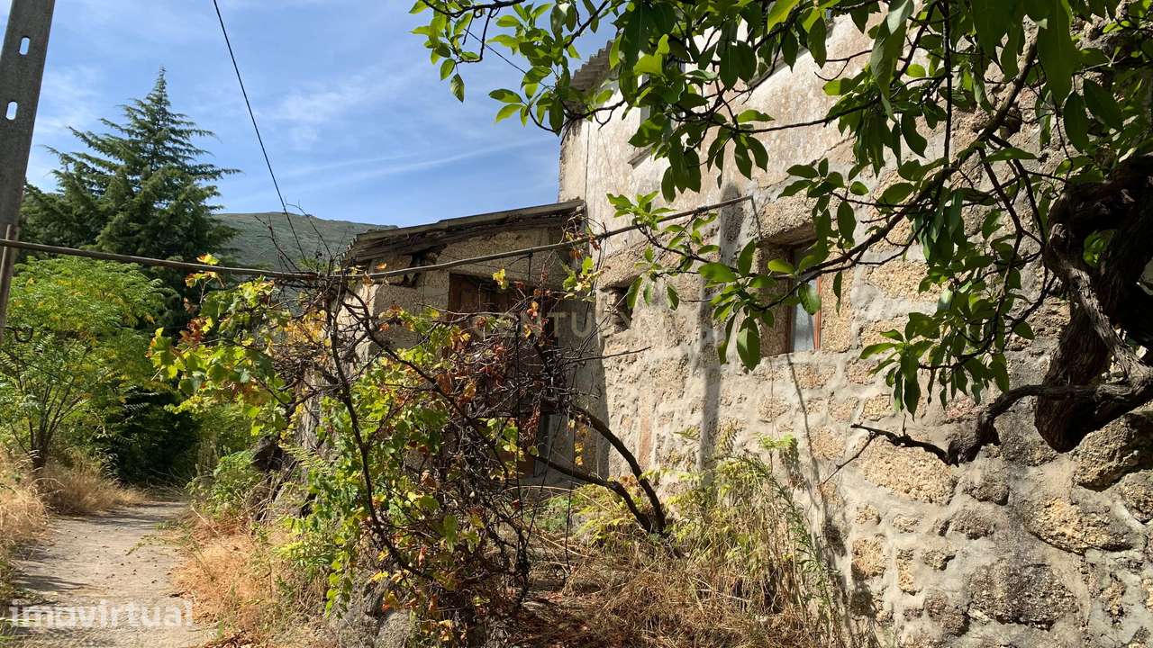 Casa Antiga com Vista Panorâmica em Covilhã - Grande imagem: 3/19
