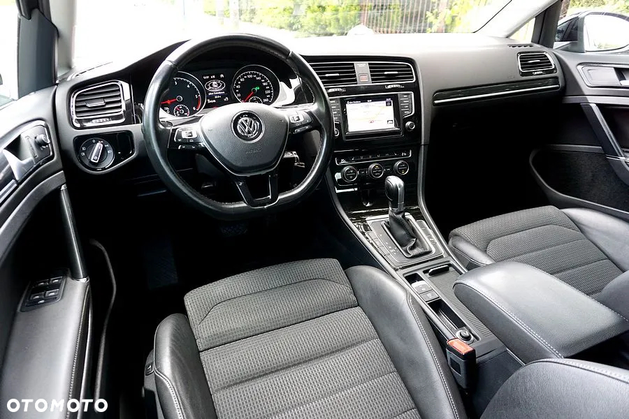 Volkswagen Golf VII 1.6 TDI BMT Highline DSG - 27