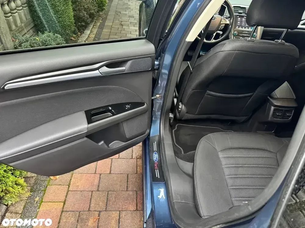 Ford Mondeo SW - 12