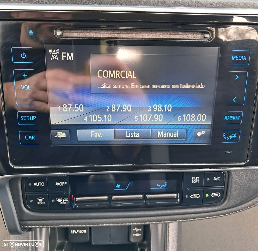 Toyota Auris 1.4 D-4D Comfort+Pack Sport - 8