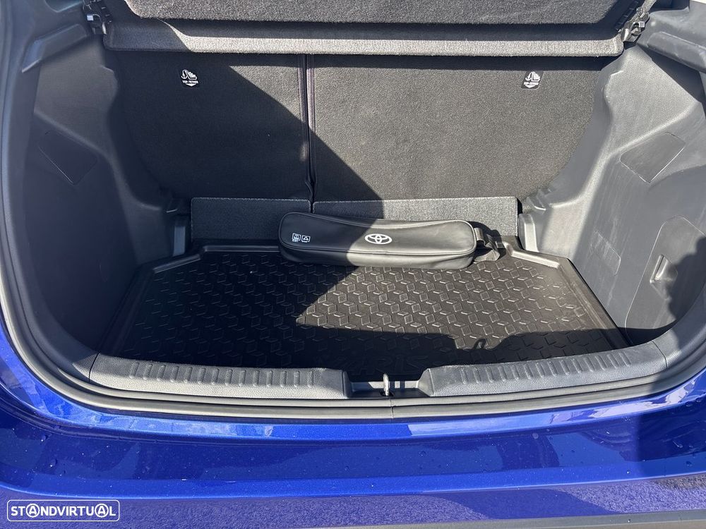 Toyota Yaris 1.5 HDF Comfort Plus - 18