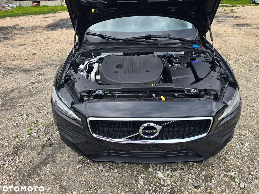 Volvo V60 B3 B DKG Momentum - 21