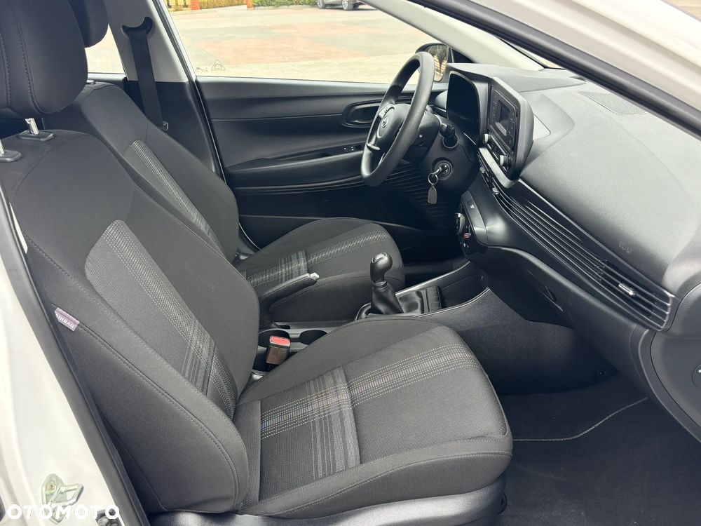 Hyundai i20 blue 1.2 Select - 30