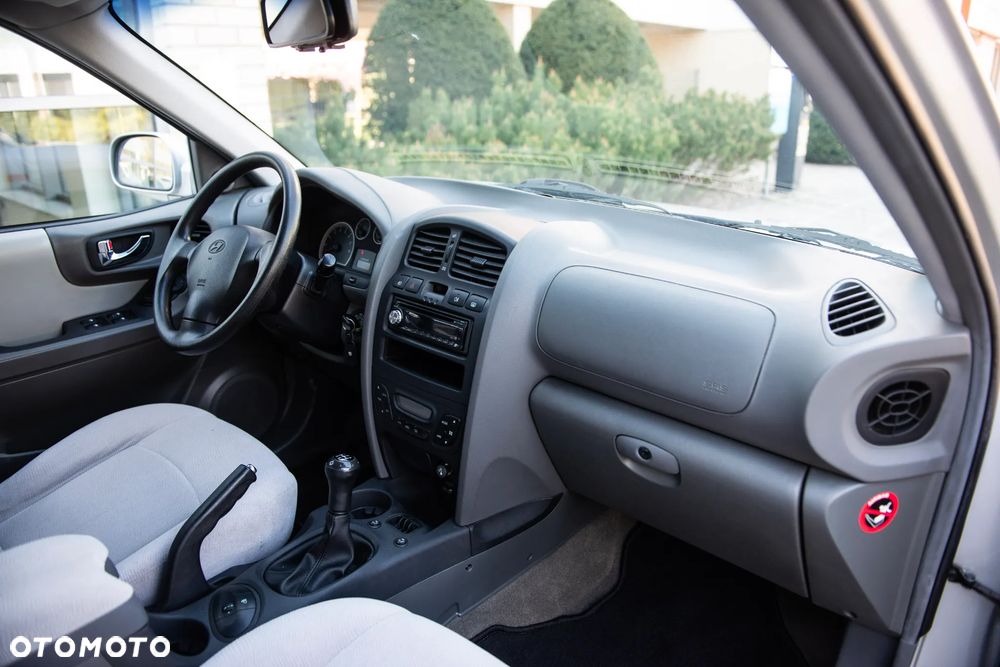 Hyundai Santa Fe 2.4 GLS 2WD - 26