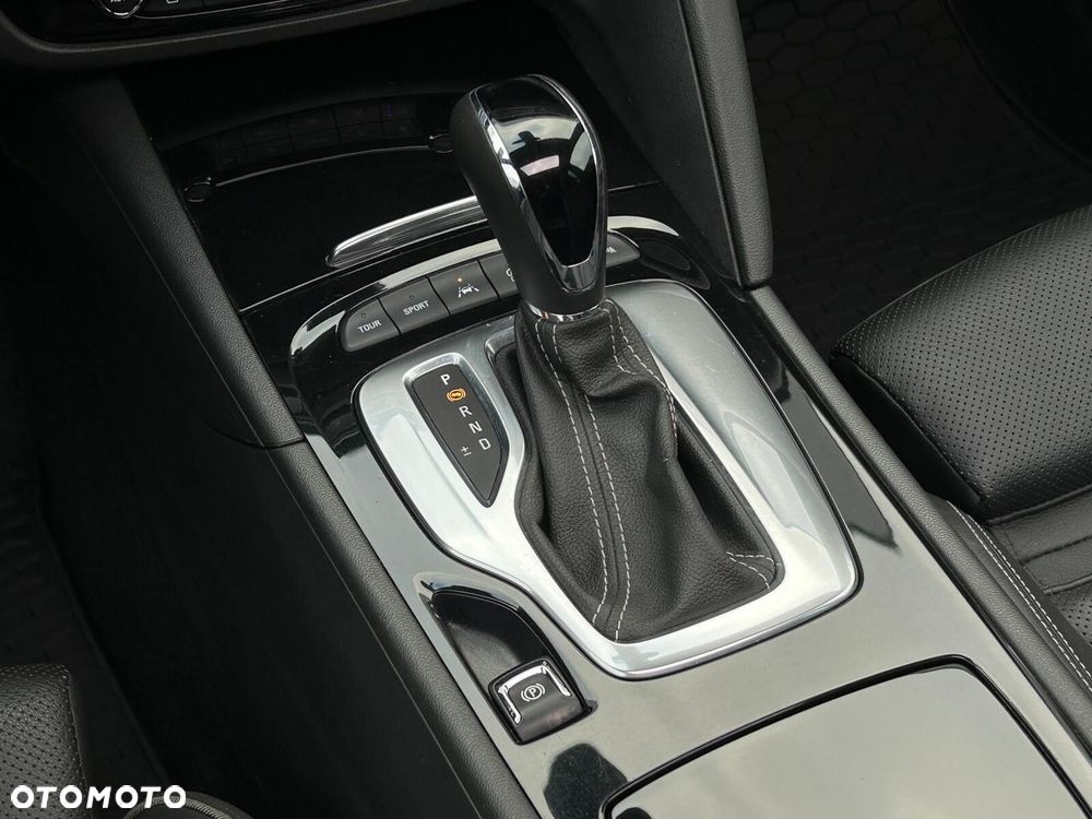 Opel Insignia 2.0 CDTI 4x4 GSi S&S - 25