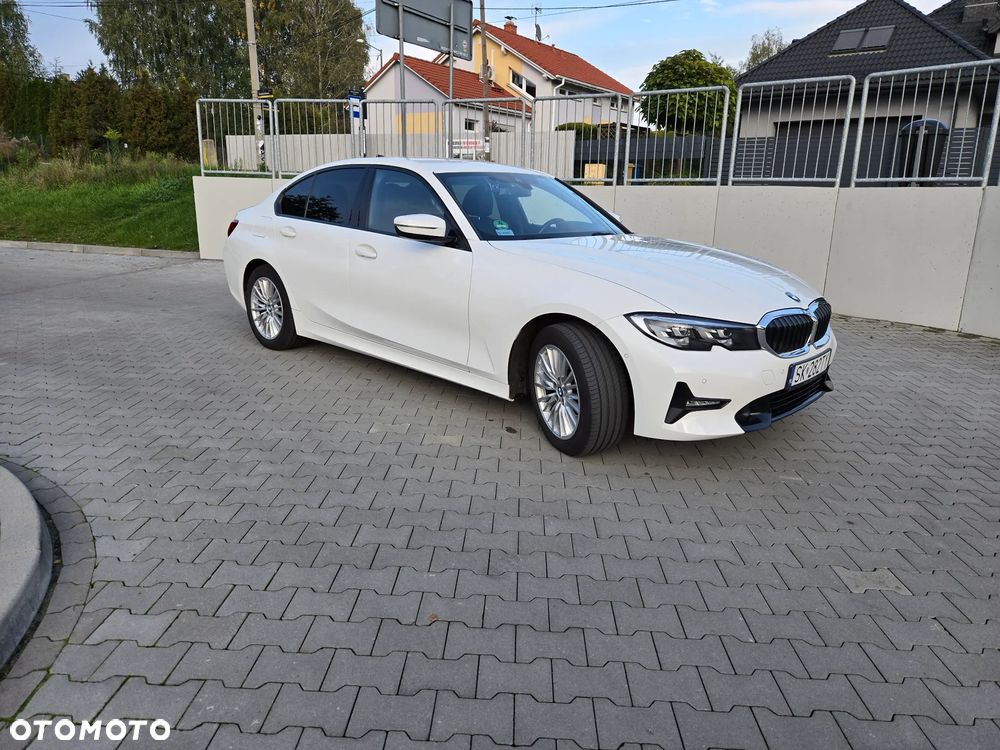 BMW Seria 3 318i Sport Line - 1