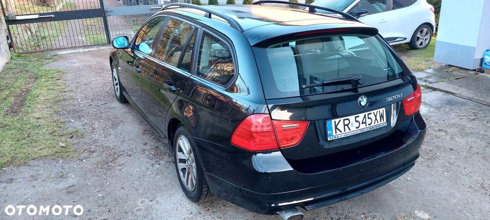 BMW Seria 3 320d xDrive DPF - 7