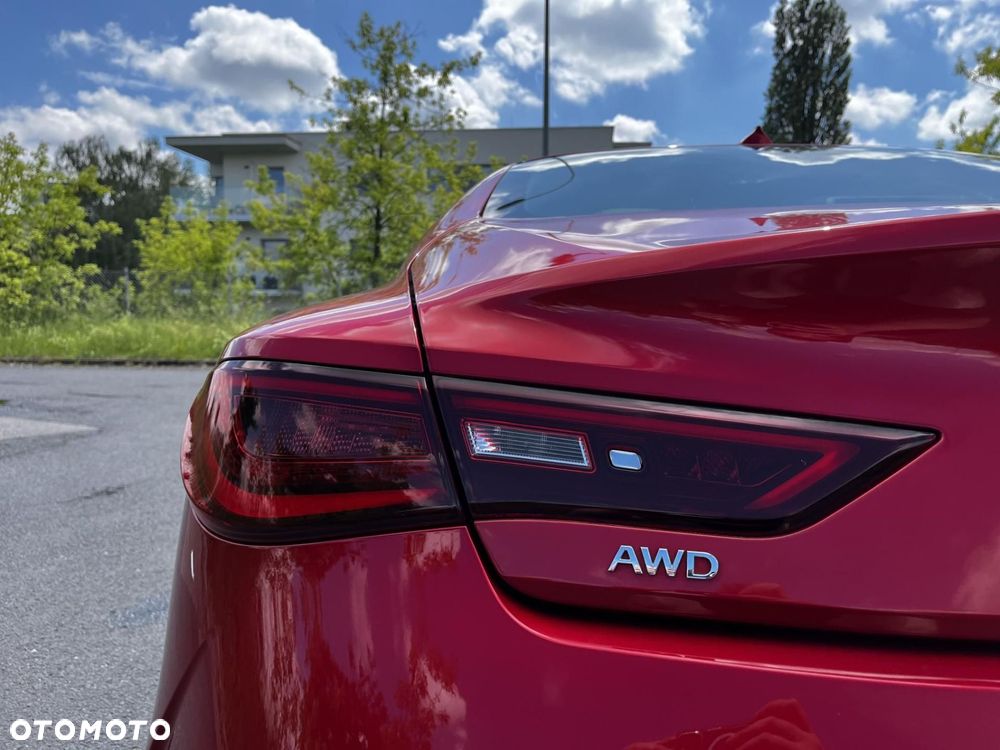 Infiniti Q60 - 12