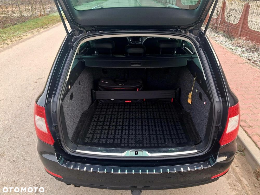 Skoda Superb 1.6 TDI GreenLine - 26