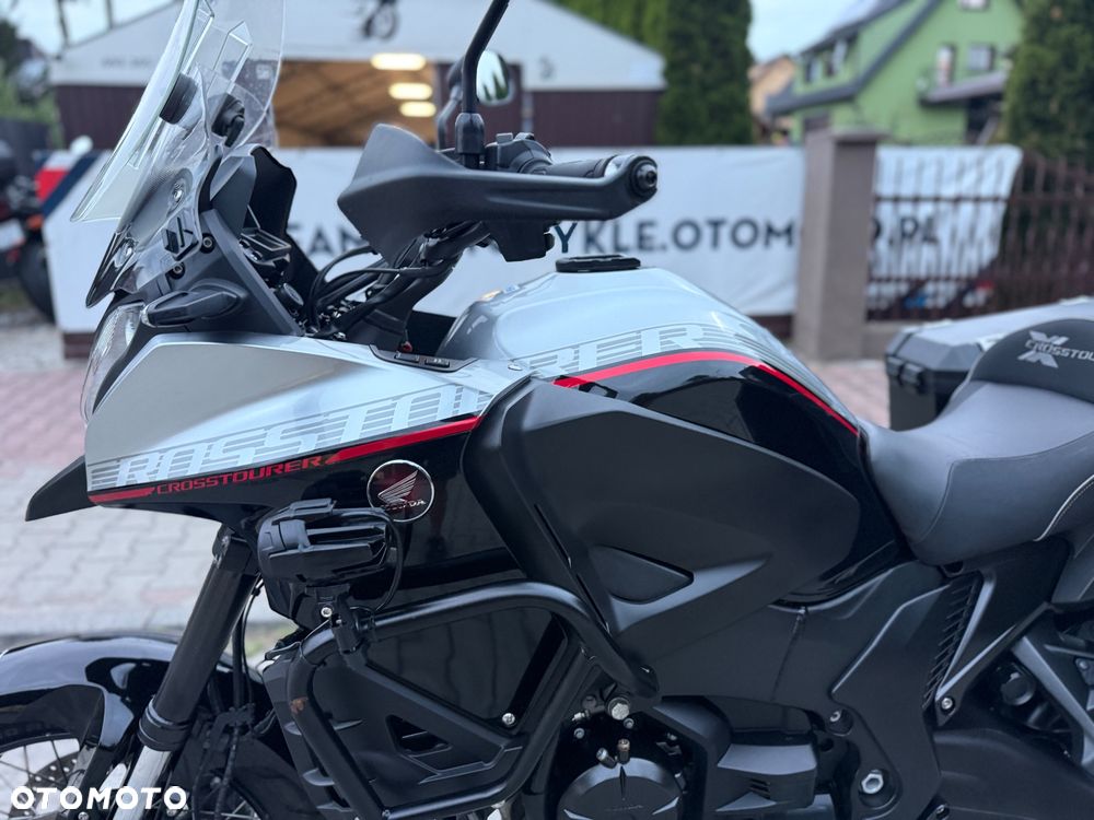 Honda VFR - 22