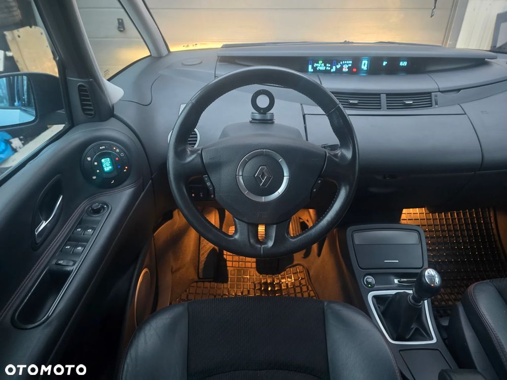 Renault Espace 2.0 Dynamique - 23