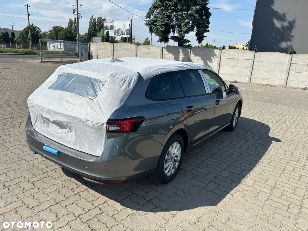 Skoda Superb 2.0 TDI SCR Essence DSG - 4